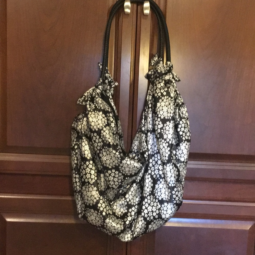 Hobo style purse